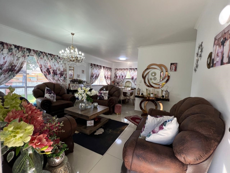 3 Bedroom Property for Sale in Rowallan Park Eastern Cape